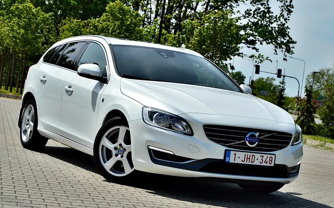 volvo v60 leżajsk Volvo V60 cena 48900 przebieg: 151000, rok produkcji 2015 z Leżajsk